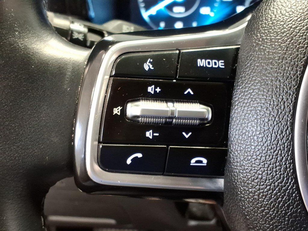 Used 2023 Kia Sorento SX AWD/4WD image 10