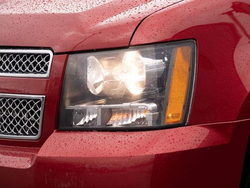 Used 2014 Chevrolet Tahoe LTZ image 25