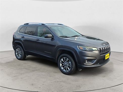 Used 2019 Jeep Cherokee Latitude Plus w/ Comfort/Convenience Group image 7