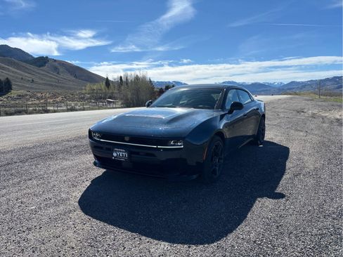 New 2026 Dodge Charger R/T image 3