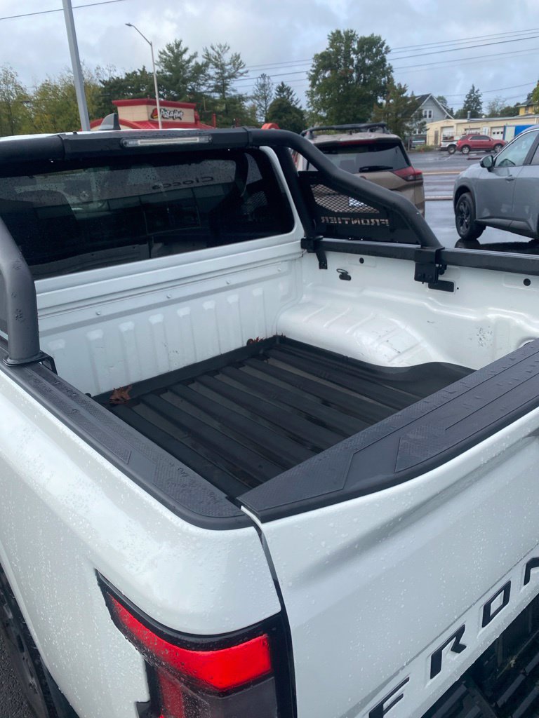 Used 2023 Nissan Frontier SV w/ Midnight Edition Package AWD/4WD image 16