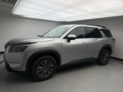 Used 2025 Nissan Pathfinder SV