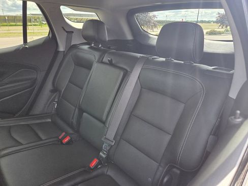 Used 2024 GMC Terrain SLT AWD/4WD image 47