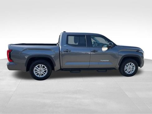 Used 2022 Toyota Tundra SR5 w/ SR5 Premium Package RWD image 6