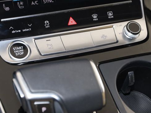 Used 2021 Audi Q7 3.0T Prestige w/ Prestige Package image 32