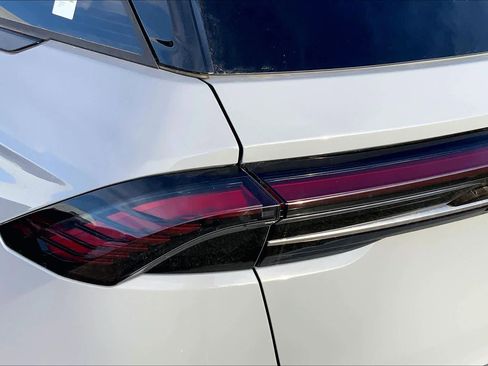 New 2026 Lincoln Nautilus Premier w/ Jet Appearance Package image 14