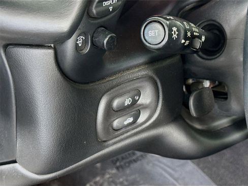Used 2004 Chevrolet Corvette Convertible w/ Preferred Equipment Group RWD image 4