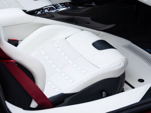 Used 2024 Ferrari SF90 Spider image 73