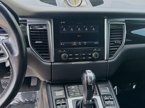 Used 2018 Porsche Macan S AWD/4WD image 12