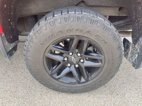 Used 2021 Chevrolet Silverado 1500 LT Trail Boss w/ Bed Protection Package image 7