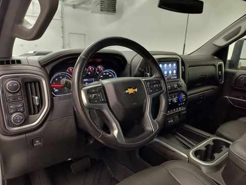 Used 2022 Chevrolet Silverado 3500 LTZ w/ LTZ Plus Package AWD/4WD image 4