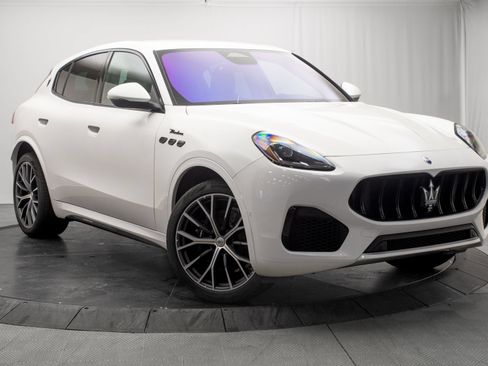 New 2026 Maserati Grecale Modena AWD/4WD image 1