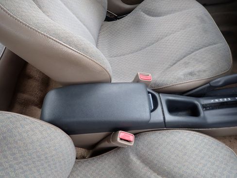 Used 1998 Chevrolet Cavalier Sedan w/ Preferred Equipment Group 1 image 33