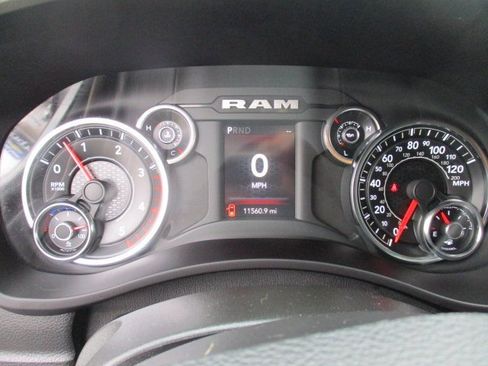 Used 2023 RAM 3500 Tradesman image 16