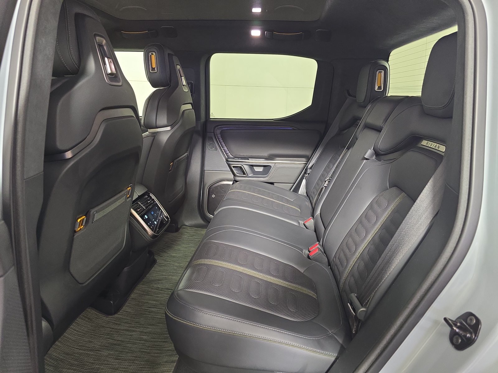 Used 2023 Rivian R1T Adventure Dual AWD/4WD image 21