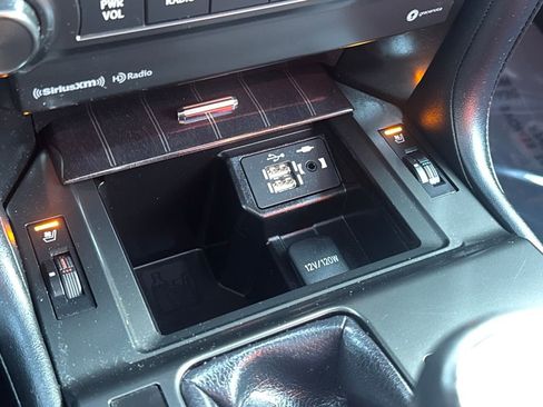 Used 2023 Lexus GX 460 Premium image 28