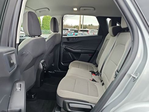 Used 2022 Ford Escape SE w/ Cold Weather Package AWD/4WD image 11