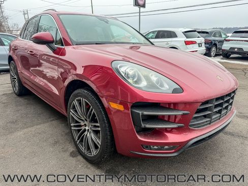 Used 2015 Porsche Macan Turbo image 4