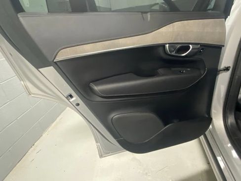 Used 2023 Volvo XC90 B6 Ultimate AWD/4WD image 8