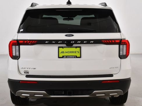 New 2026 Ford Explorer Active w/ Active Comfort Package AWD/4WD image 13