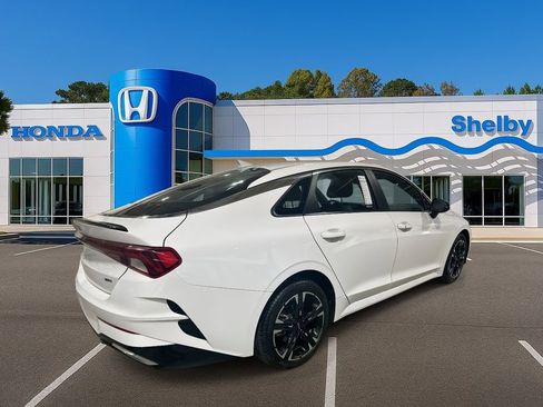 Used 2023 Kia K5 GT-Line image 8