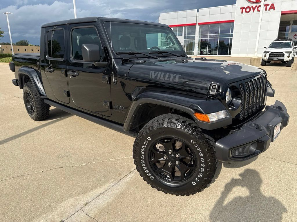Used 2021 Jeep Gladiator Sport AWD/4WD image 2