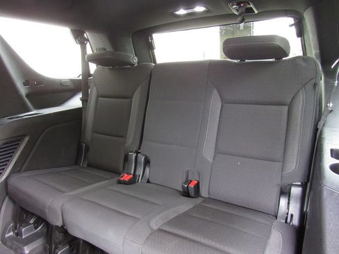 Used 2022 GMC Yukon SLE AWD/4WD image 16
