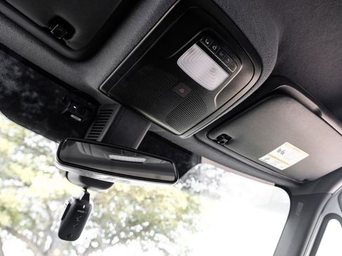 Used 2024 Mercedes-Benz Sprinter 2500 image 21