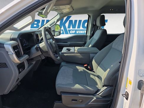 Used 2025 Ford F350 XLT AWD/4WD image 9