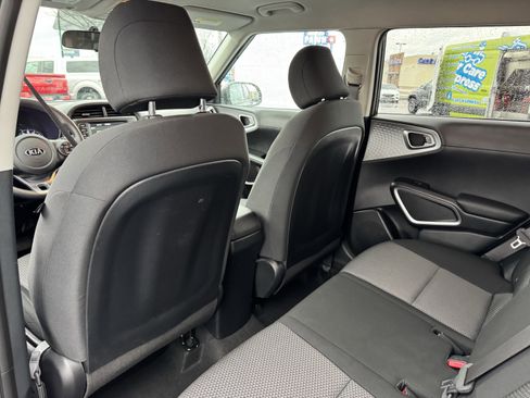Used 2020 Kia Soul LX image 30