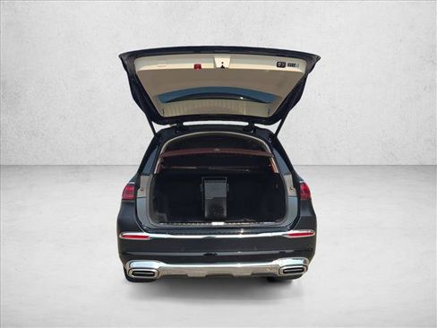 Used 2025 Mercedes-Benz Maybach GLS 600 4MATIC image 6