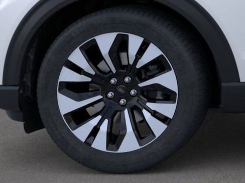 New 2026 Ford Explorer Platinum w/ LUX Leather Package image 19