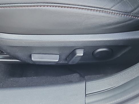 Used 2023 MAZDA MAZDA3 s image 13