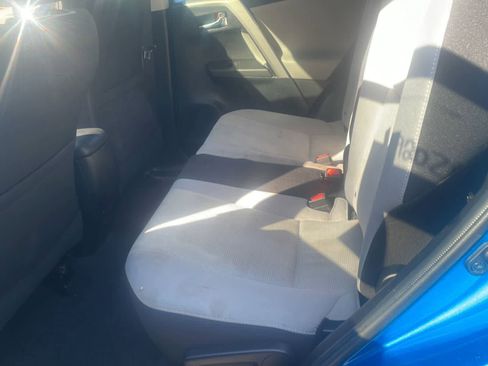 Used 2016 Toyota RAV4 XLE AWD/4WD image 15