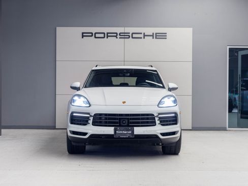 Used 2022 Porsche Cayenne Platinum Edition image 10