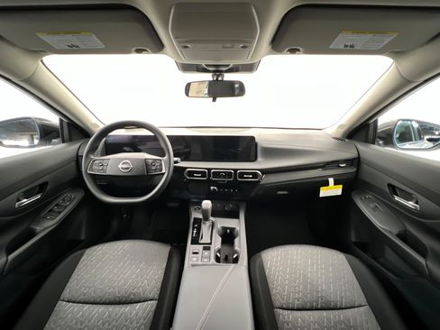 New 2026 Nissan Sentra SV image 9