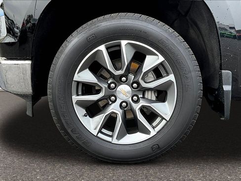Used 2023 Chevrolet Silverado 1500 LT AWD/4WD image 25