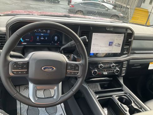 New 2026 Ford F250 Lariat w/ Chrome Package image 25