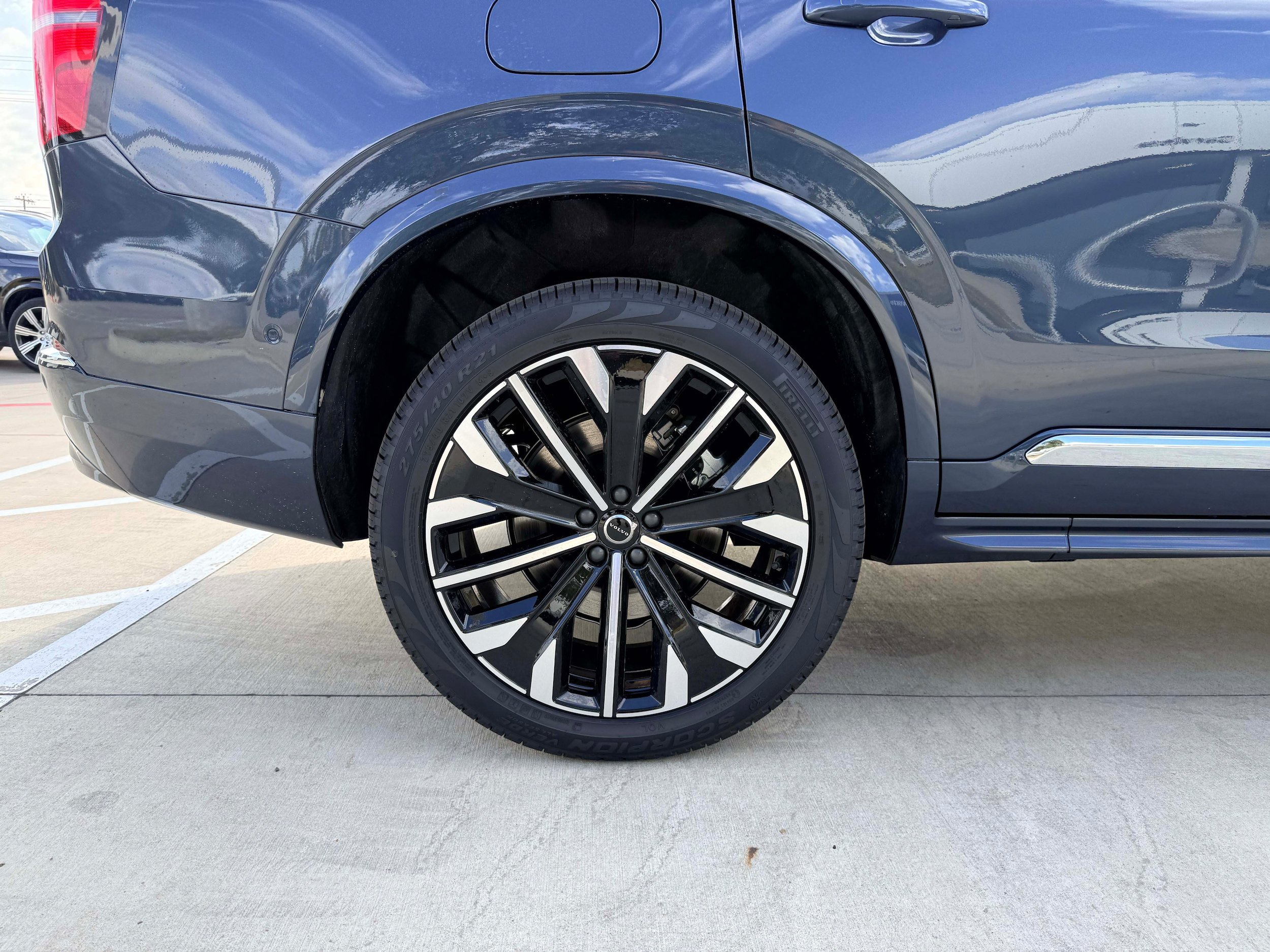 New 2026 Volvo XC90 B6 Ultra w/ Protection Package AWD/4WD image 10