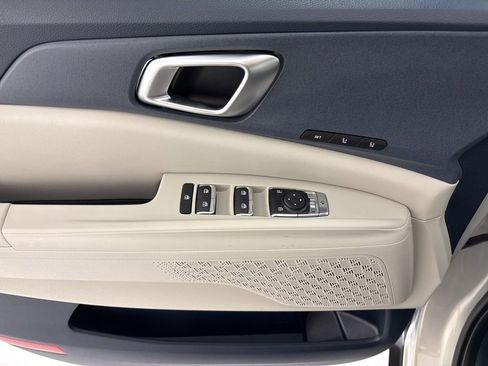 New 2026 Kia Carnival EX FWD image 28