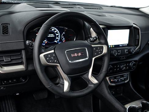 Used 2024 GMC Terrain Denali w/ Black Diamond Edition AWD/4WD image 11