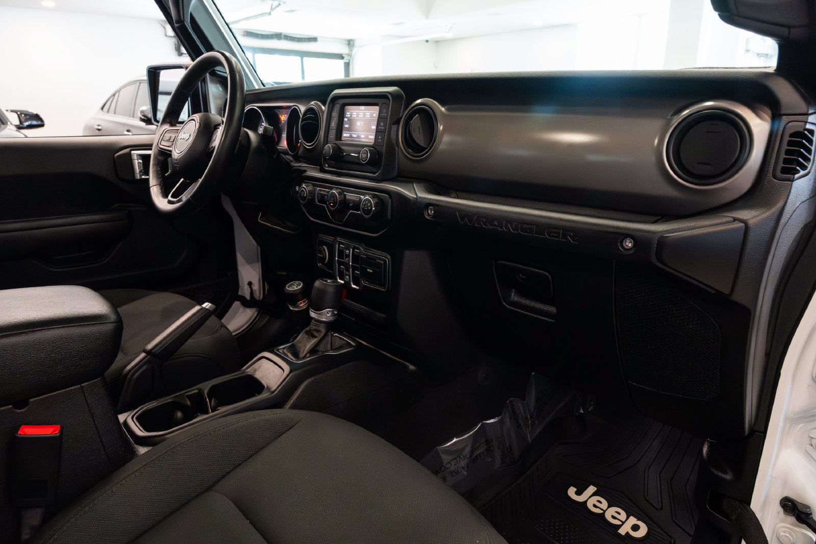 Used 2020 Jeep Wrangler Unlimited Sport S AWD/4WD image 23