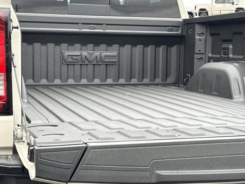 New 2026 GMC Sierra 1500 AT4X AWD/4WD image 11