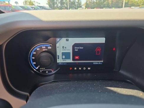 Used 2023 Ford Bronco Badlands image 9