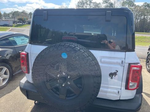 New 2025 Ford Bronco Big Bend w/ Black Diamond Package image 10