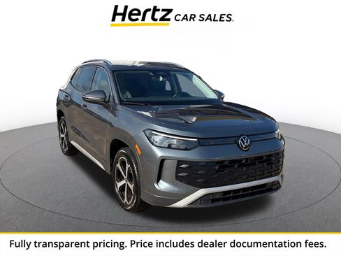 Used 2026 Volkswagen Tiguan SE AWD/4WD image 1