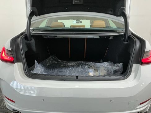 Certified 2025 BMW 330i Sedan w/ Convenience Package RWD image 30