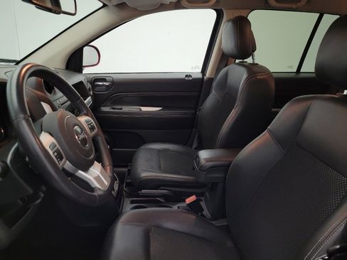 Used 2016 Jeep Compass Latitude AWD/4WD image 17