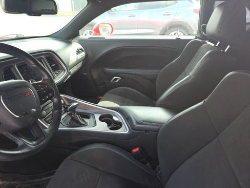 Used 2021 Dodge Challenger GT w/ Plus Package RWD image 13