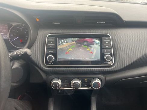 Used 2024 Nissan Kicks S image 21